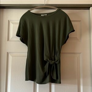 New Without Tags Cable & Gauge Olive Short-Sleeve Tie-Waist Top